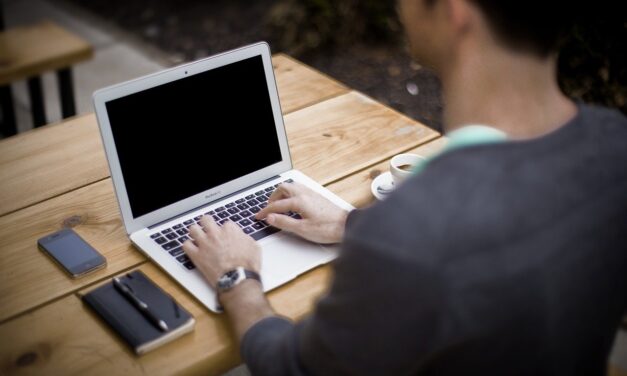 Why Students Prefer An Online College Degree