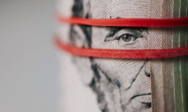 US Education Department Reviews Ban On College Recruiter Incentives