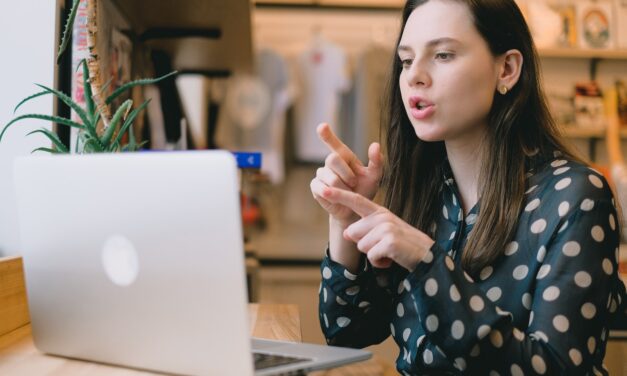 Beginner’s Guide To Becoming A Social Media Manager: Skills, Tasks, And Tips